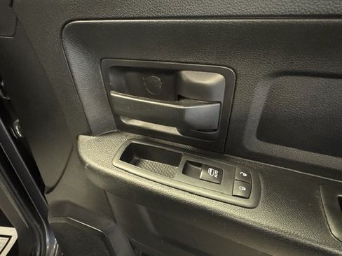 Used 2016 RAM 1500 Express AWD/4WD image 22
