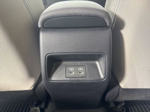 Used 2025 Toyota Corolla LE FWD image 13