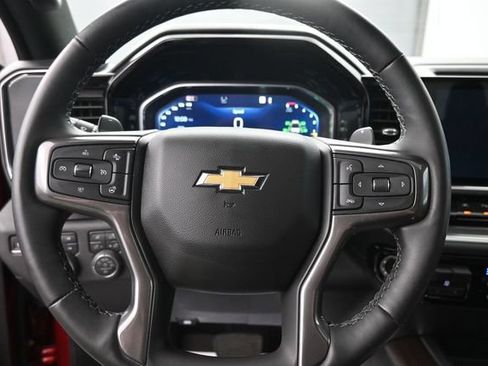 Used 2026 Chevrolet Silverado 1500 High Country w/ Technology Package AWD/4WD image 12