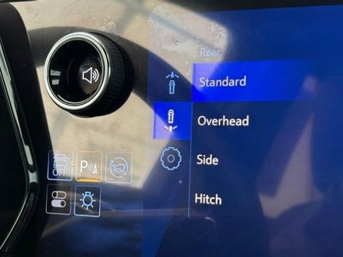 Used 2024 Chevrolet Equinox EV LT FWD image 38