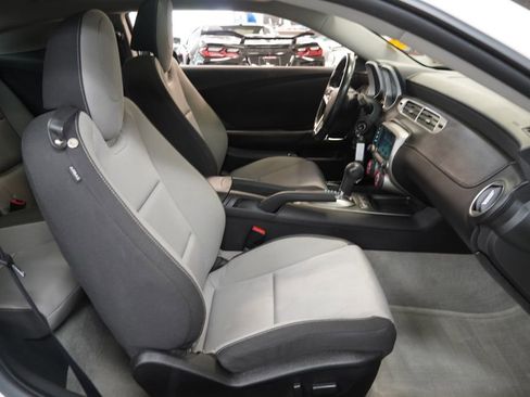Used 2015 Chevrolet Camaro LT w/ 1LT Preferred Package RWD image 29