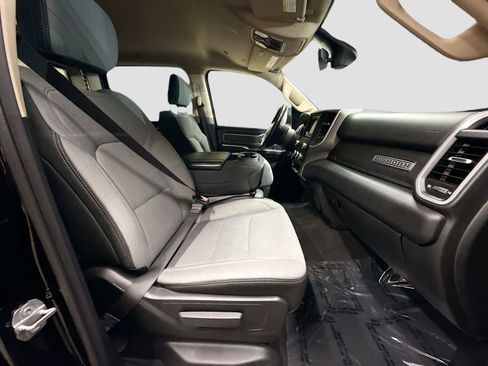 Used 2020 RAM 1500 Big Horn AWD/4WD image 30