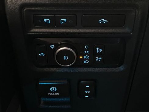 Used 2022 Ford F150 Lariat w/ Equipment Group 502A High AWD/4WD image 15