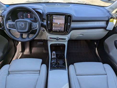 New 2025 Volvo XC40 B5 Plus w/ Climate Package image 30