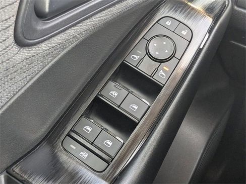 Used 2023 Nissan Rogue S image 24