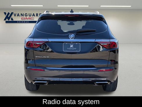 Used 2023 Buick Enclave Essence w/ Experience Buick Package FWD image 5