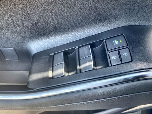 New 2026 Toyota Highlander Platinum AWD/4WD image 13