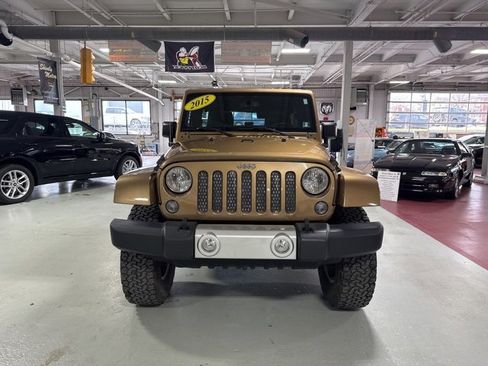 Used 2015 Jeep Wrangler Unlimited Sahara image 8