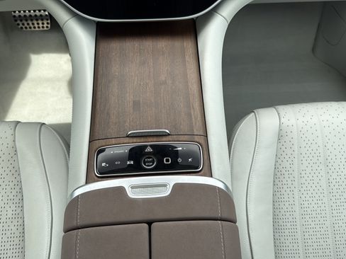 Certified 2023 Mercedes-Benz EQS 580 4MATIC Sedan image 15