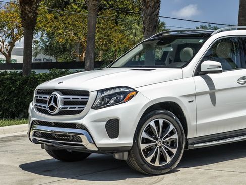 Used 2019 Mercedes-Benz GLS 450 4MATIC w/ Grand Edition Package image 2