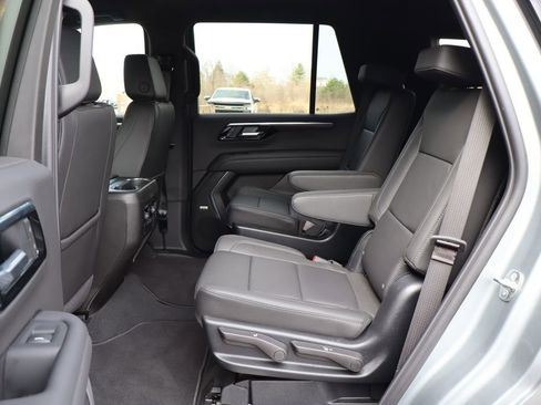 Used 2025 Chevrolet Tahoe LT w/ Comfort Package image 43