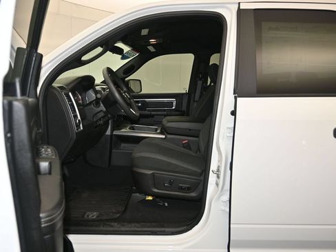 Used 2022 RAM 1500 Warlock AWD/4WD image 21