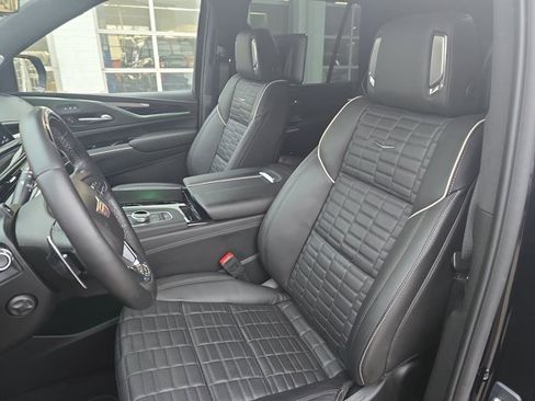 Certified 2023 Cadillac Escalade V image 16