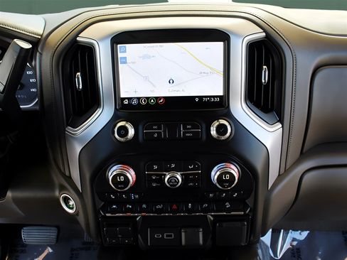 Used 2019 GMC Sierra 1500 SLT w/ SLT Premium Plus Package image 17