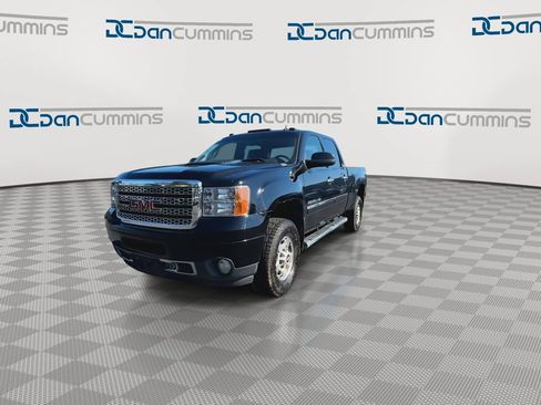 Used 2013 GMC Sierra 2500 Denali AWD/4WD image 4