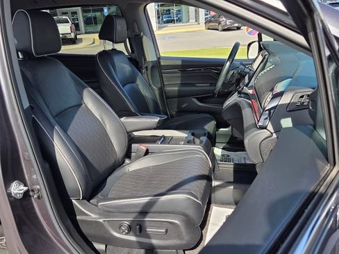 Used 2023 Honda Odyssey Elite image 17