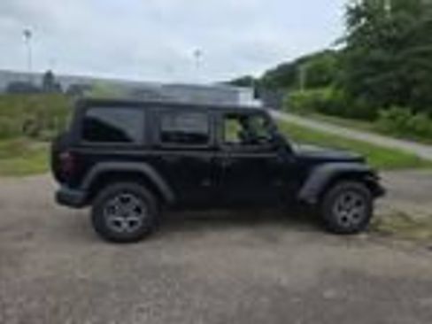 Used 2022 Jeep Wrangler Unlimited Sport AWD/4WD image 4