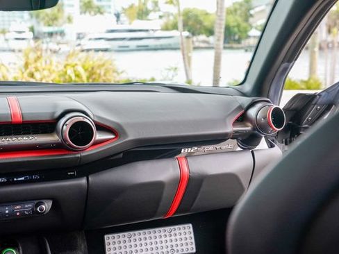 Used 2020 Ferrari 812 Superfast RWD image 76