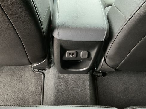 Used 2020 Chevrolet Colorado Z71 image 28