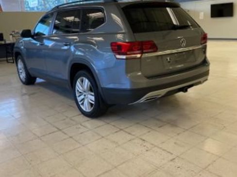 Used 2020 Volkswagen Atlas SE w/ Panoramic Sunroof Package FWD image 6