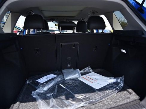 New 2025 Volkswagen Taos SE image 25