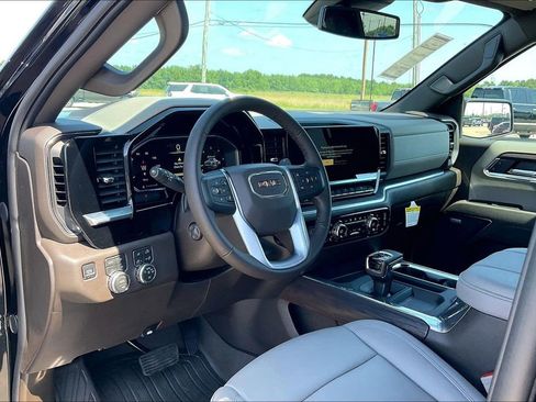 New 2026 GMC Sierra 1500 SLT AWD/4WD image 5