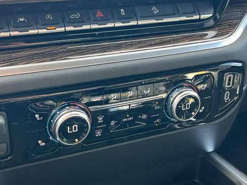 New 2026 GMC Sierra 1500 Elevation image 21