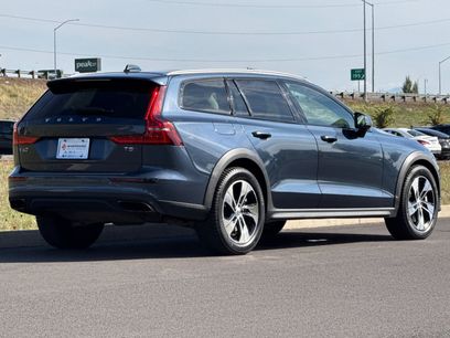 Used 2021 Volvo V60 T5 Cross Country w/ Protection Package