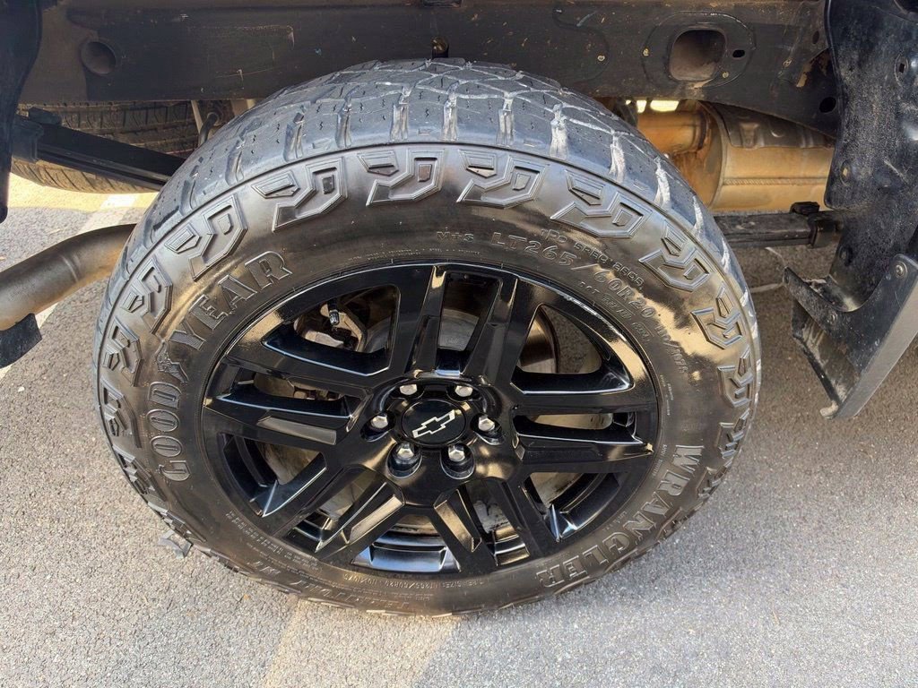 Used 2025 Chevrolet Silverado 1500 Custom Trail Boss w/ LPO, Dark Essentials Package AWD/4WD image 15