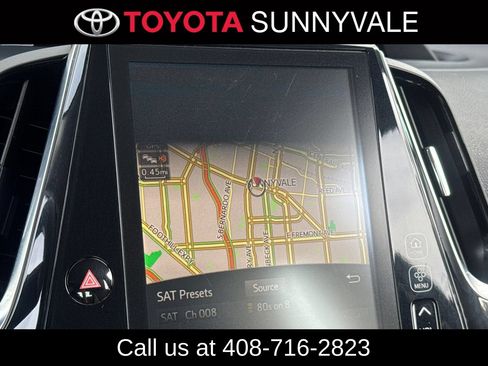 Used 2019 Toyota Prius Prime Premium FWD image 23