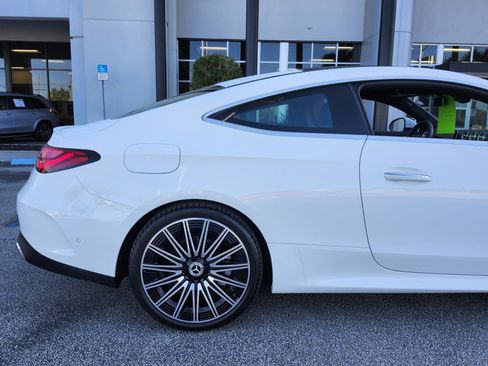 Certified 2024 Mercedes-Benz CLE 300 4MATIC Coupe image 4