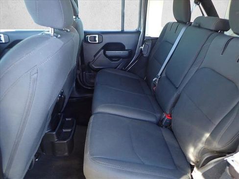 Used 2023 Jeep Wrangler Unlimited image 9