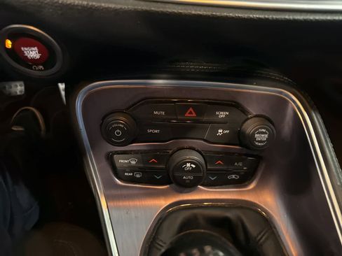 Used 2018 Dodge Challenger R/T w/ Blacktop Package image 22