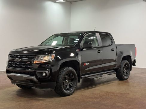 Used 2022 Chevrolet Colorado Z71 w/ Z71 Midnight Edition AWD/4WD image 7
