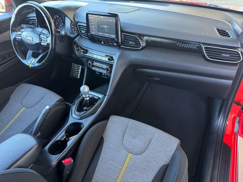 Used 2019 Hyundai Veloster Turbo R-Spec image 21