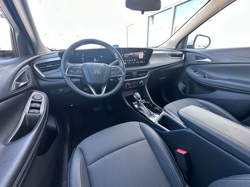 Used 2025 Buick Encore GX Preferred FWD image 13