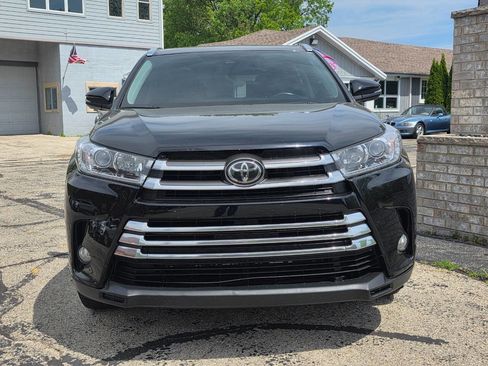 Used 2017 Toyota Highlander Limited AWD/4WD image 2