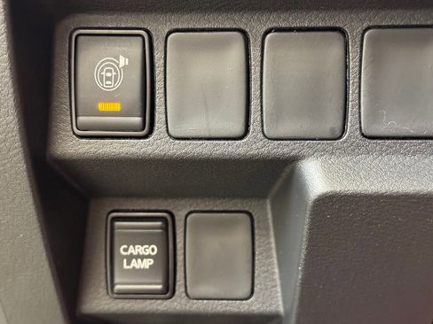 Used 2026 Nissan Frontier PRO-4X AWD/4WD image 31