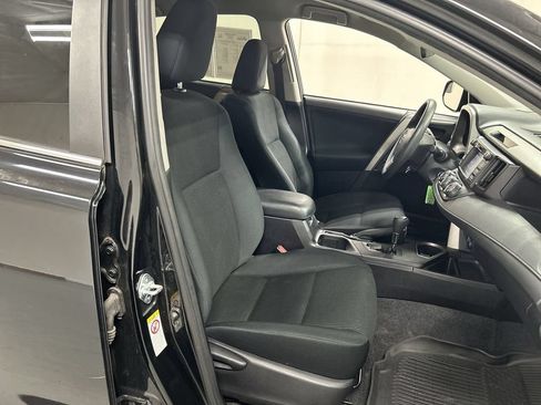 Used 2017 Toyota RAV4 LE w/ All Weather Liner Package AWD/4WD image 22