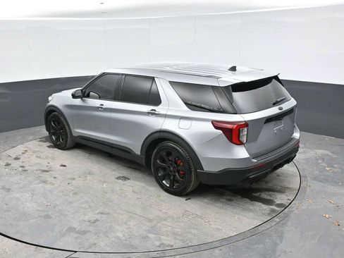Used 2022 Ford Explorer ST w/ ST High-Performance Pack AWD/4WD image 31