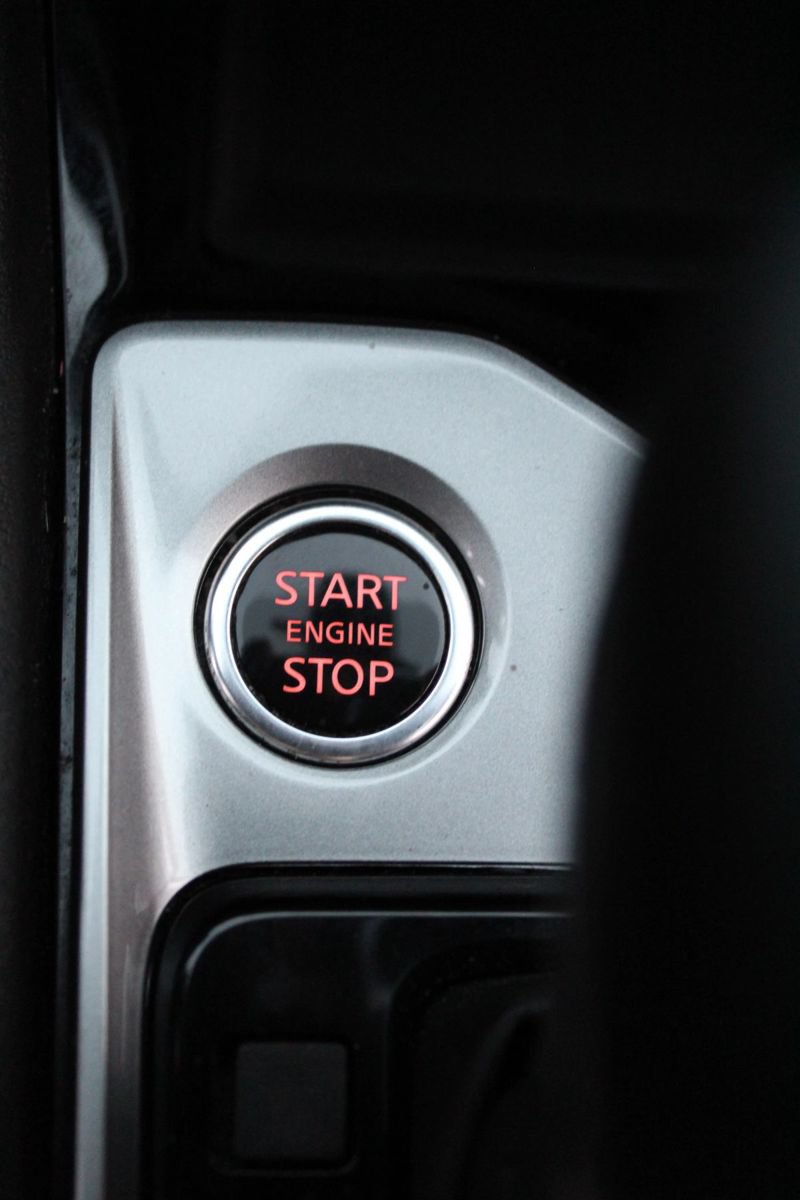 Used 2024 Nissan Altima 2.5 SV FWD image 23