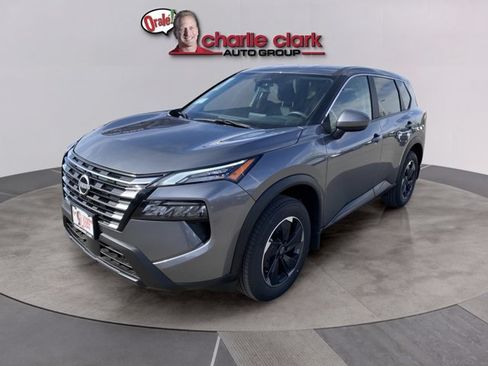 Certified 2024 Nissan Rogue SV FWD image 2