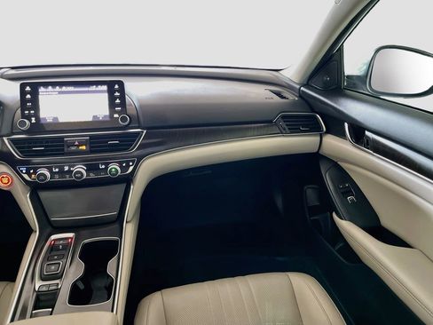 Used 2022 Honda Accord Touring image 24