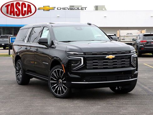 New 2026 Chevrolet Suburban High Country AWD/4WD image 1