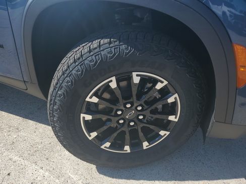 New 2026 Chevrolet Traverse Z71 w/ Enhanced Driving Package AWD/4WD image 8