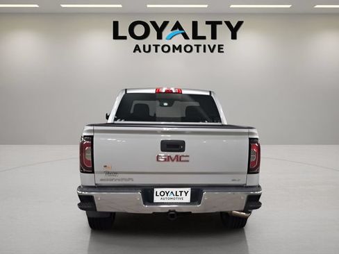 Used 2018 GMC Sierra 1500 SLT AWD/4WD image 4