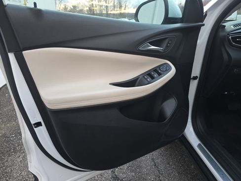 Used 2023 Buick Encore GX Preferred w/ Cold Weather Comfort Package image 15