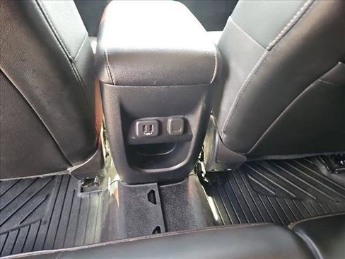 Used 2022 Chevrolet Colorado ZR2 w/ Colorado ZR2 Bison Edition AWD/4WD image 17