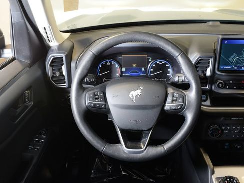 Used 2021 Ford Bronco Sport Outer Banks AWD/4WD image 14