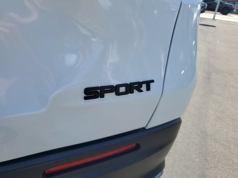 Certified 2025 Honda HR-V Sport image 7